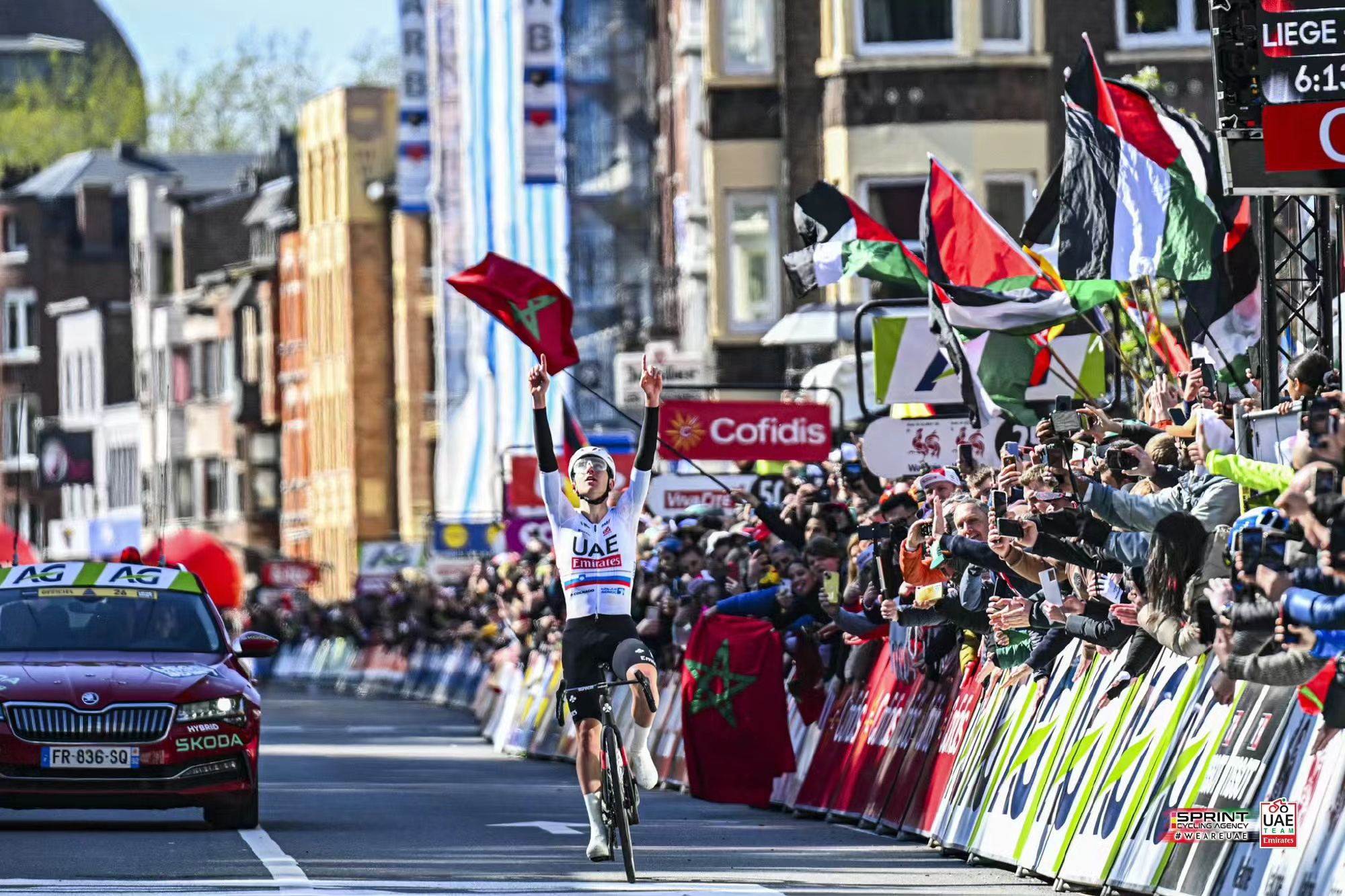 Pogačars vej til mesterskabet, UAE-hold skinner i Tour of Liège-Bastogne-Liège